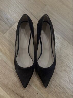 Theory Brown Pointed Suede Heels